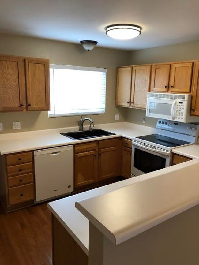 Building Photo - 2662 Bannister Ct