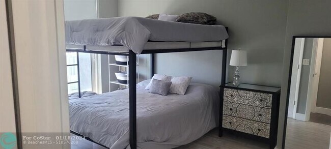 Building Photo - 50 Biscayne Blvd