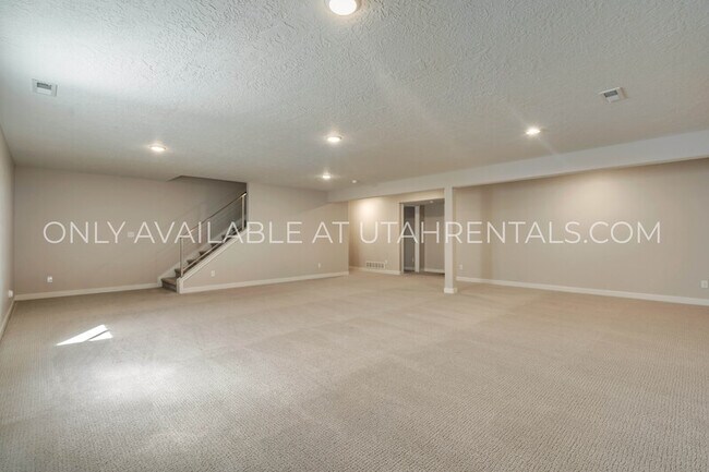 Building Photo - 3489 S 500 E