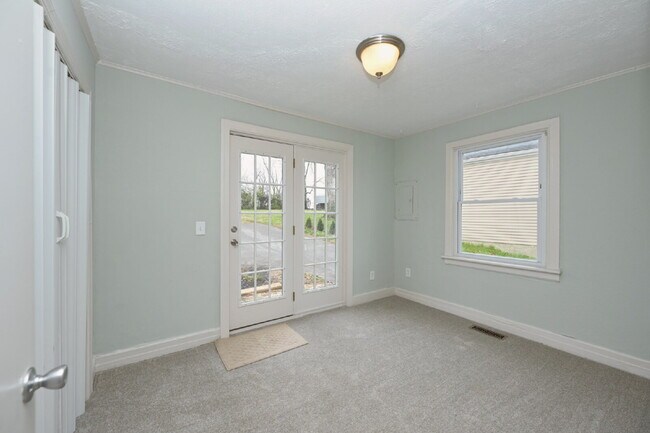 Building Photo - Renovated East Nashville Home | 3BR + Washer/Dryer + Off-Street Parking