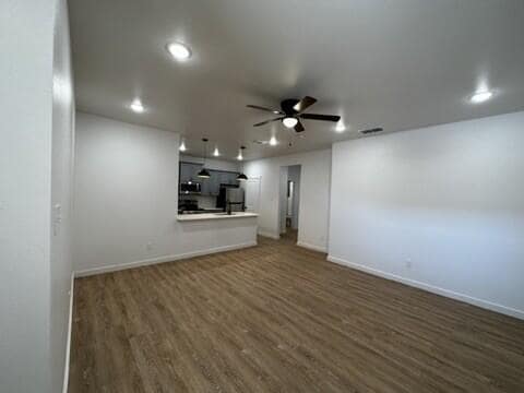 Building Photo - 5804 Urbana Pl