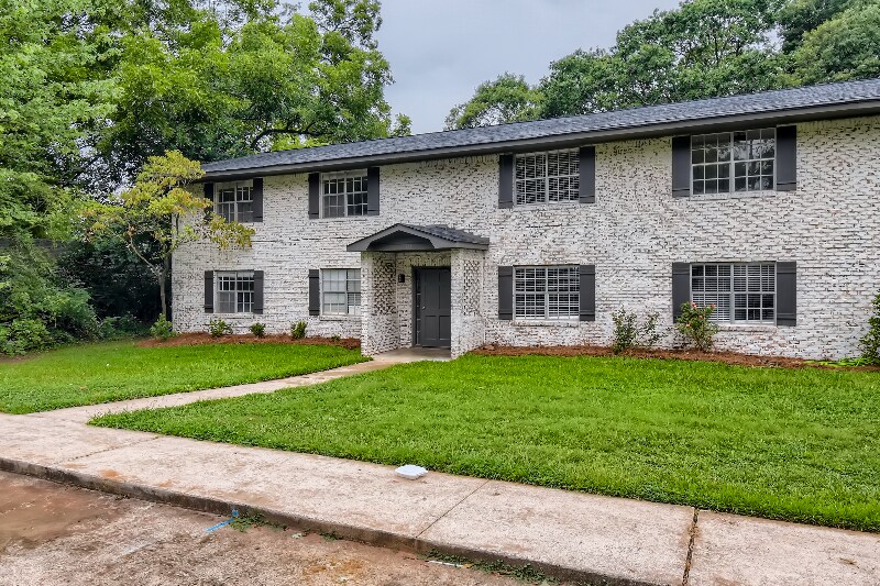 Building Photo - 131 Cleveland St