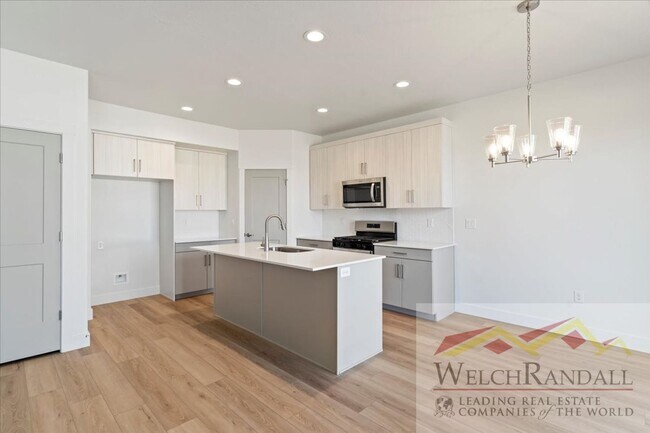Building Photo - Brand New Townhome for Rent in West Haven