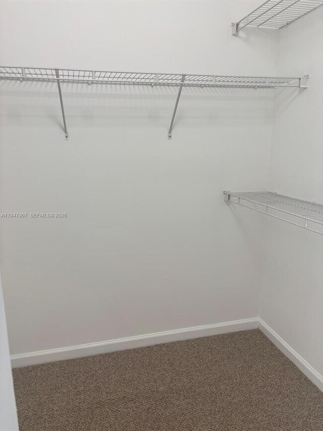 Building Photo - 15845 SW 49th Ct