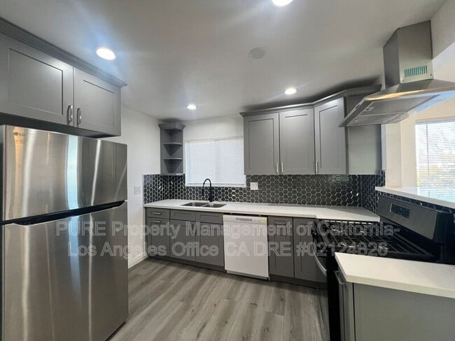 Building Photo - 980 W Battery St