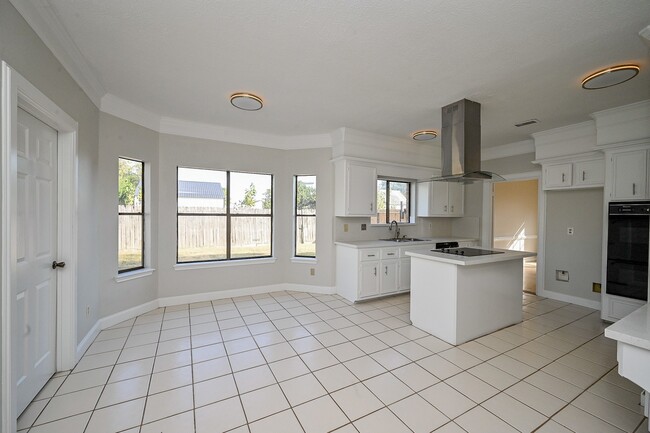 Building Photo - 12011 Autumn Creek Dr