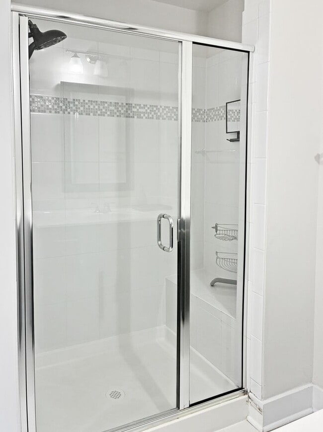 Building Photo - Modern 3 bed, 2.5 bath Townhouse in Henrico!