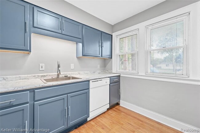 Building Photo - 1524 Cicotte Ave