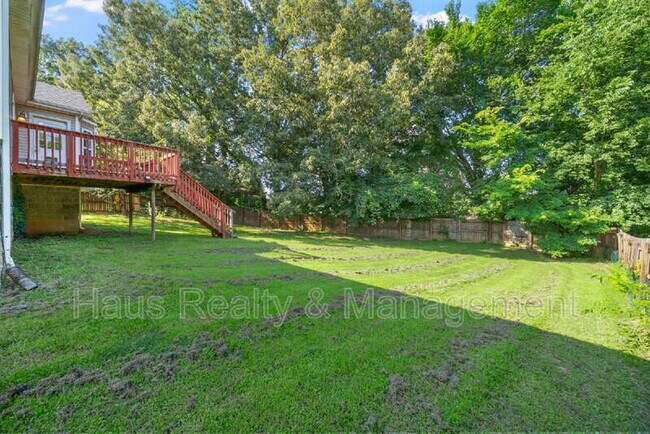 Building Photo - 1109 Gunpoint Dr