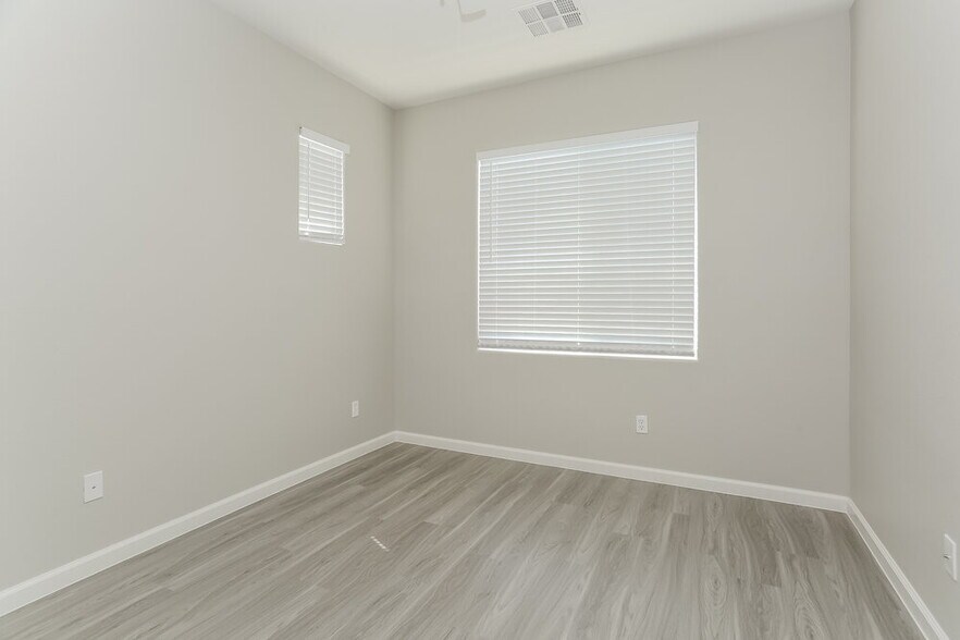 Building Photo - 9308 Euphoria Rose Ave