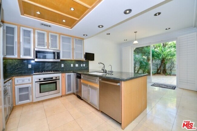 Primary Photo - 6473 Zuma View Pl