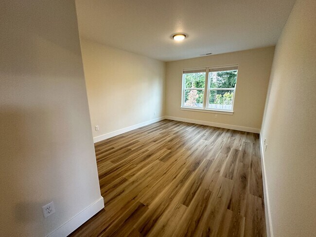 Building Photo - BOONE661-663 -NEW