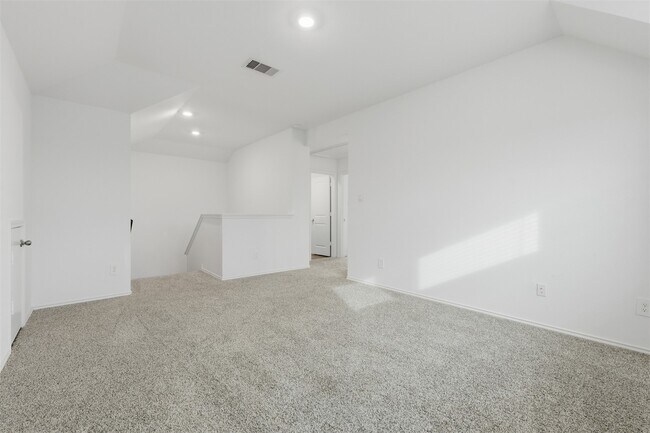 Building Photo - 17719 Winfall Dr