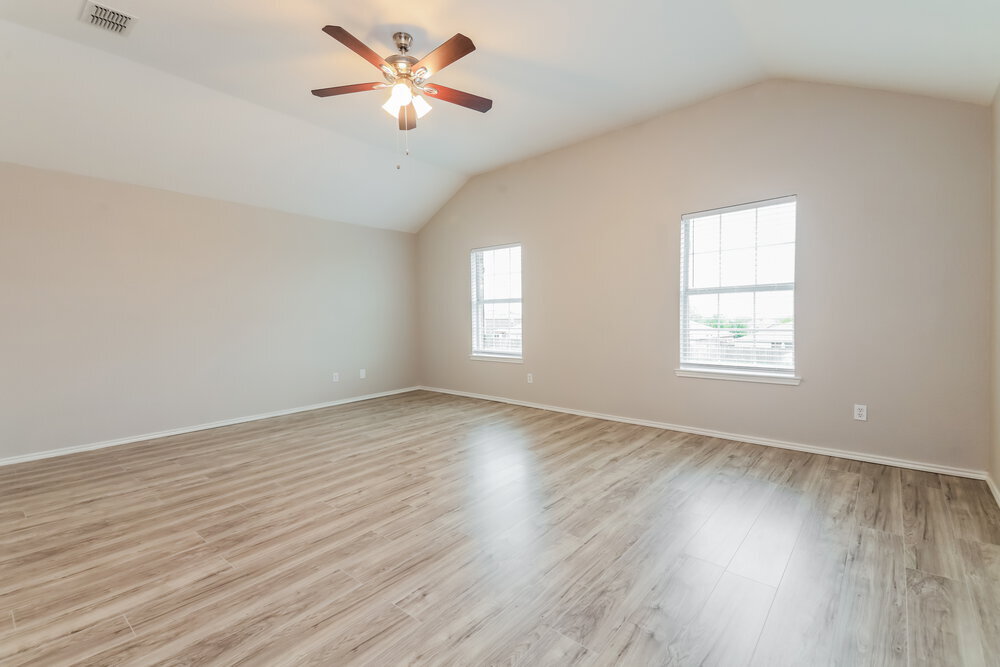 Building Photo - 2026 Gardenia Dr