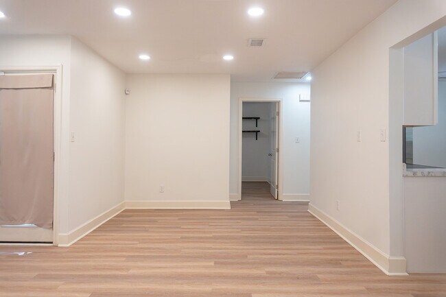 Building Photo - 2781 Grantham Ln