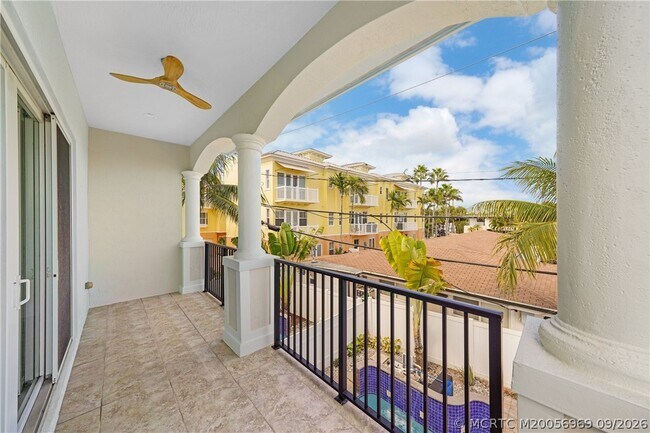 Building Photo - 4339 Bougainvilla Dr