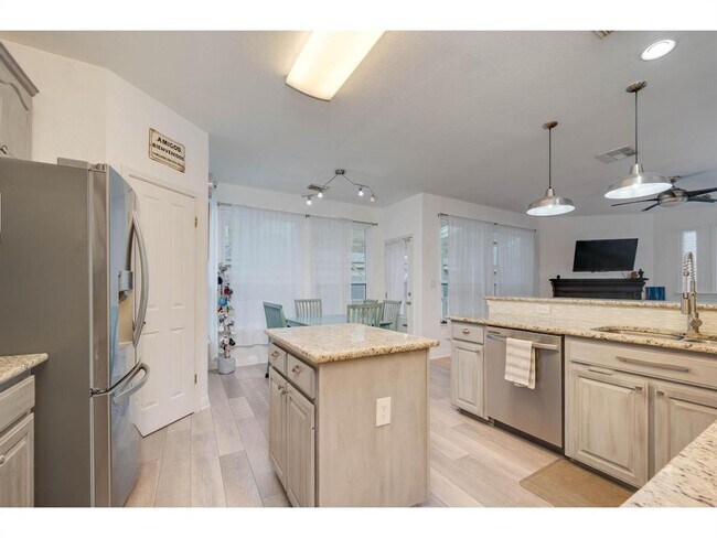 Building Photo - 4032 Dominion Cove