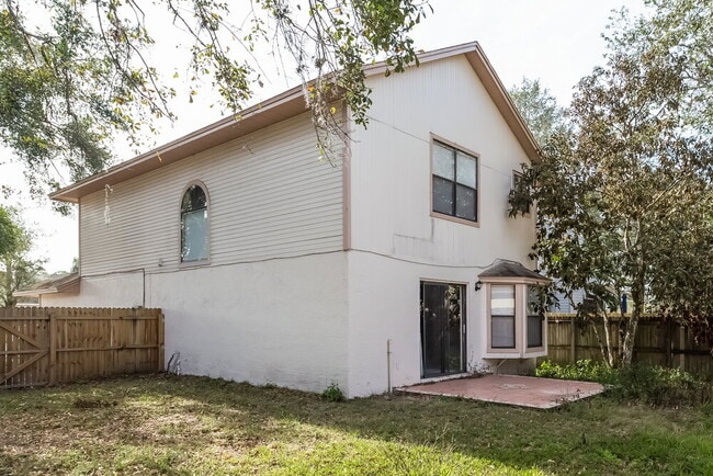 Building Photo - 2197 Grasmere Dr