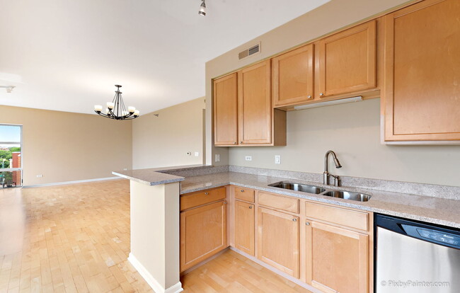 Building Photo - 100 N Hermitage Ave