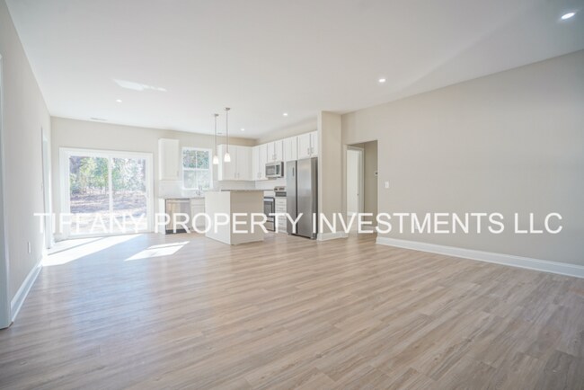 Building Photo - 242 Acorn Acres Rd