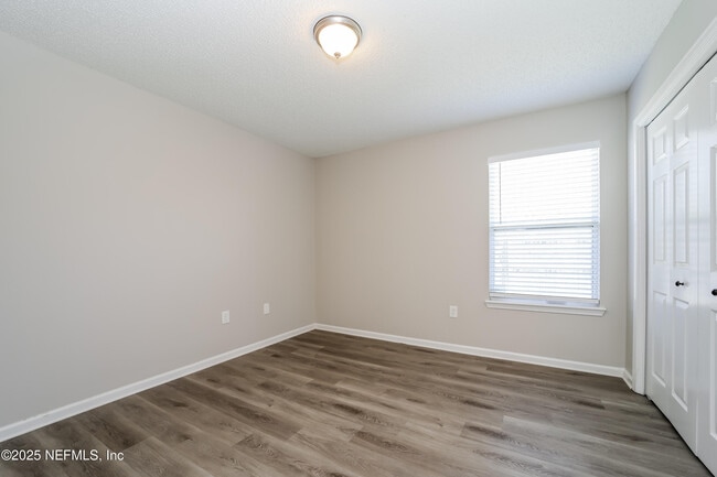 Building Photo - 1620 Dartmouth Dr