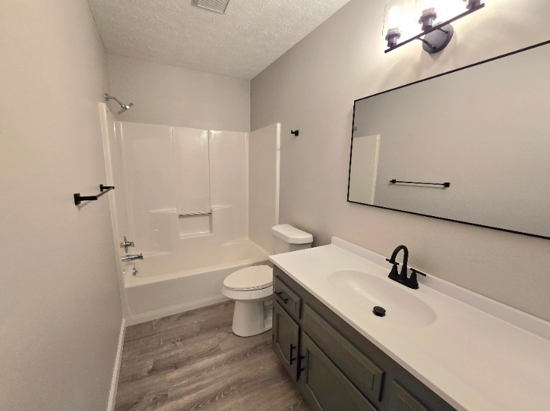 Building Photo - 3856 Magnolia Dr