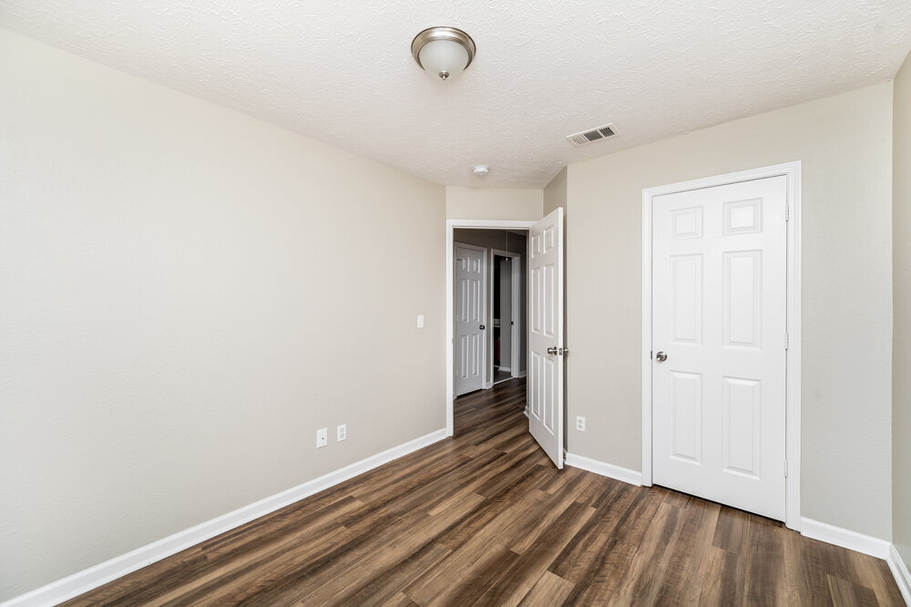 Building Photo - 604 Nixon Way