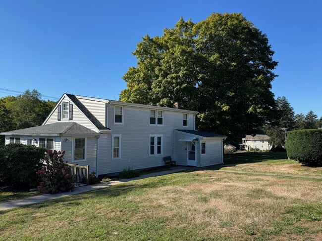 Building Photo - 310 Maiden Ln