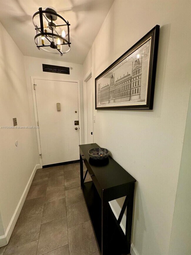 Building Photo - 2780 NE 183rd St