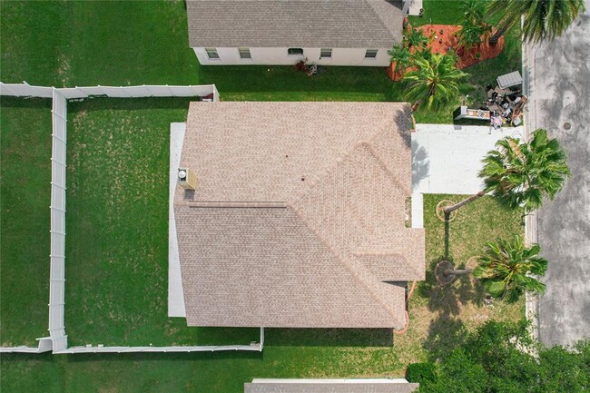 Building Photo - 610 Terranova Dr