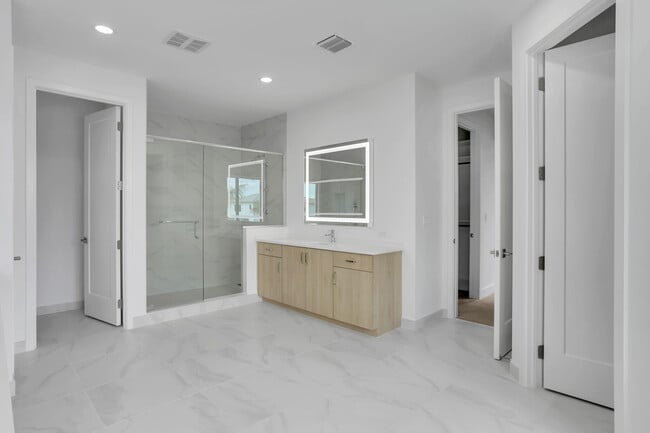 Building Photo - 21049 Violet Flds Wy