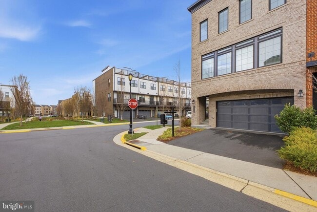 Building Photo - 42313 Impervious Terrace