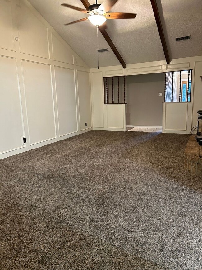 Building Photo - COMING SOON!  Home in University Gardens