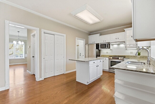 Building Photo - 1110 Brookedale Ct