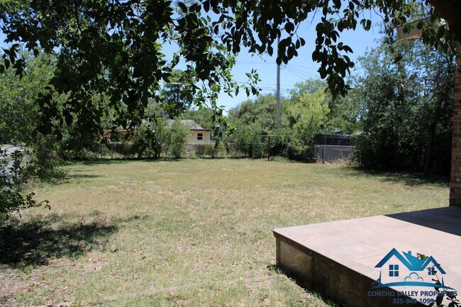 Building Photo - 2 Bedroom Home for Rent