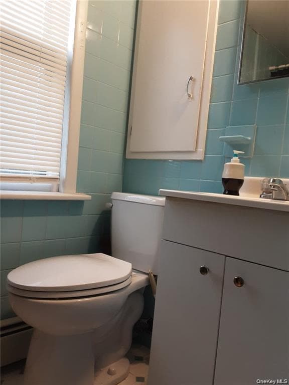 Building Photo - 2 Oxford Depot Rd