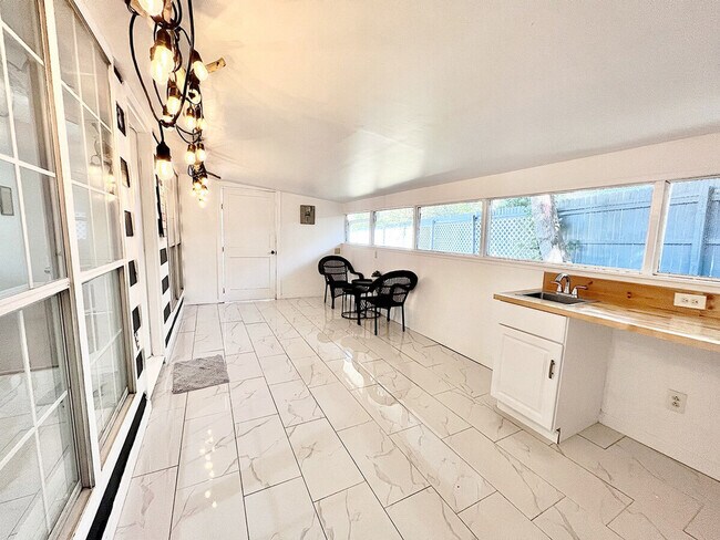 Building Photo - 4710 Cambridge Park Ct NW