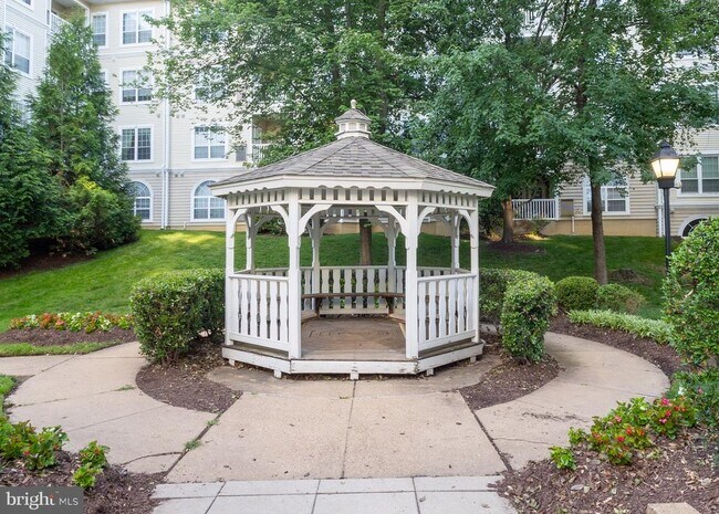 Building Photo - 4551 Strutfield Ln