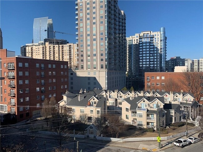 Building Photo - 1029 Piedmont Ave NE