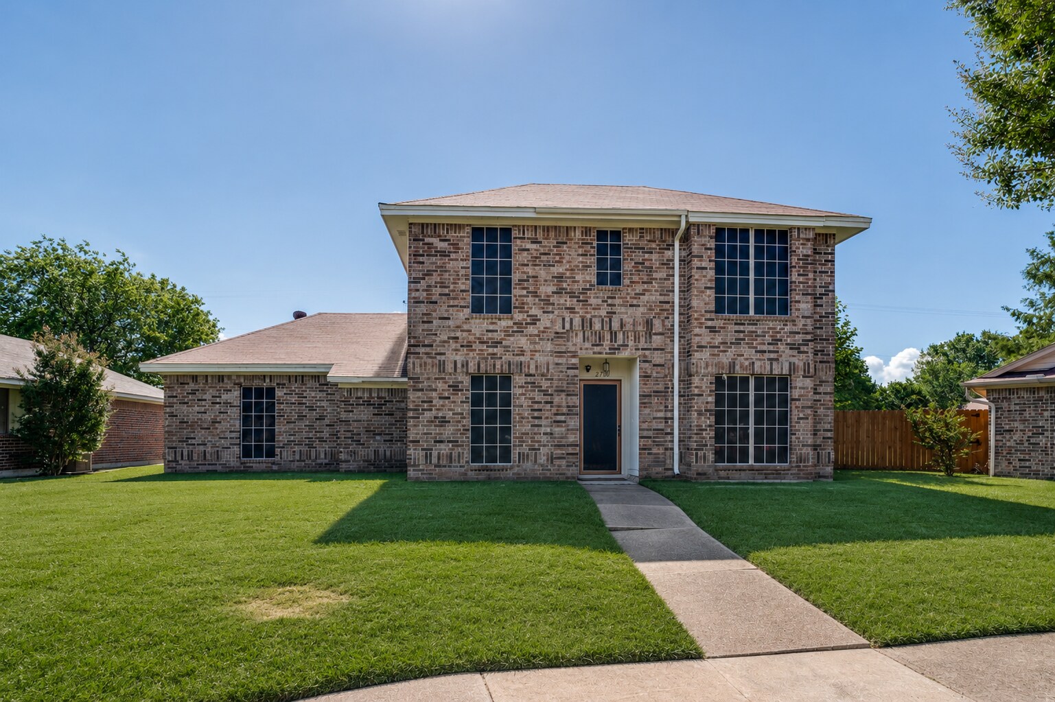 Front yard - 2700 Cornell Dr