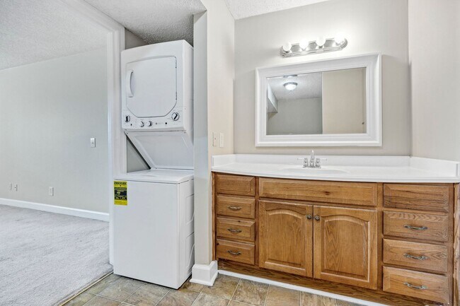 Building Photo - bg1115