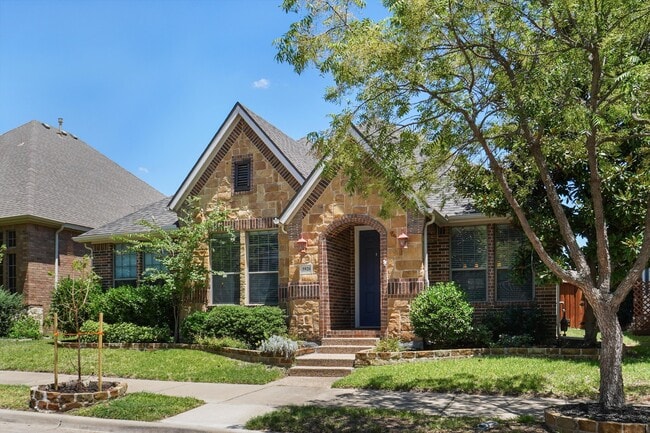 Building Photo - 5920 Pedernales Ridge