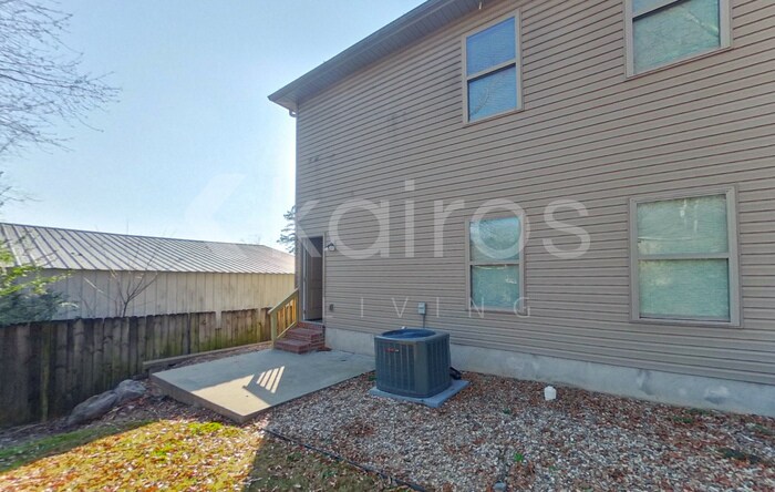 Building Photo - 2013 Wilson Rd