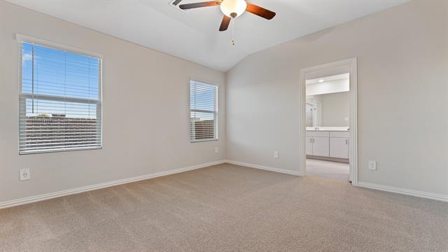 Building Photo - 1008 Chestnut Dr