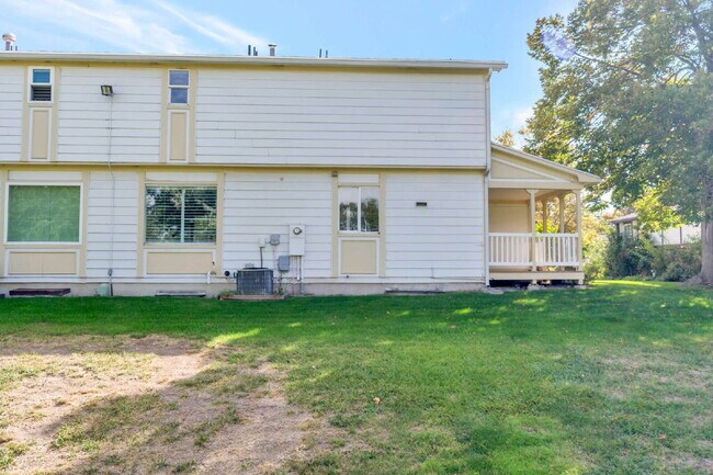 Building Photo - Charming 3-Bedroom Taylorsville Home with 3.5 Baths and Spacious Living