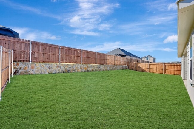 Building Photo - 2810 Woodbrook Dr