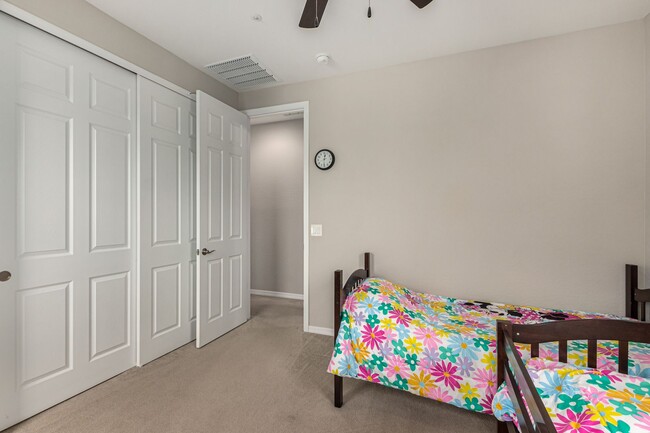 Building Photo - SONORAN FOOTHILLS 4 BEDROOM 2.5 SFH