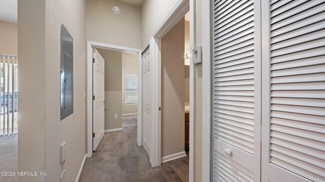 Building Photo - 6099 Maggies Cir