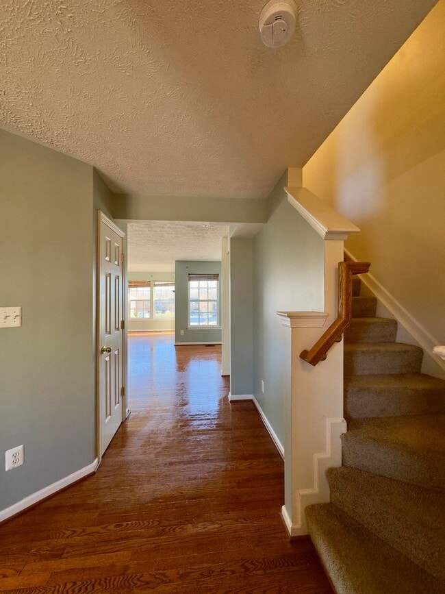 Building Photo - Charming 2 Bedroom/2.5 Bathroom Townhome in Aberdeen, MD!