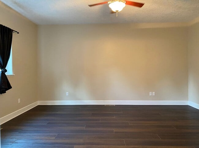 Building Photo - Lovely Modern Westside Home